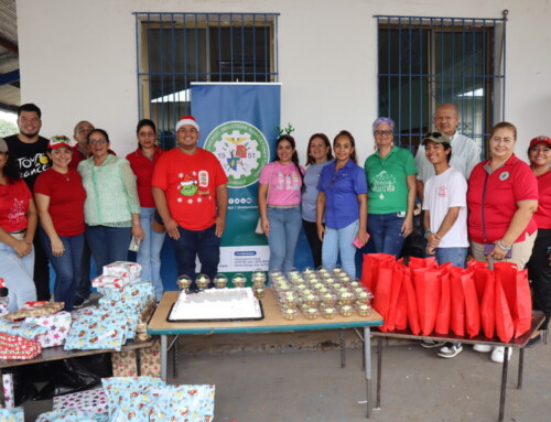 CAMCHI lleva alegría a niños del San Juan del Tejar en el Día de Reyes